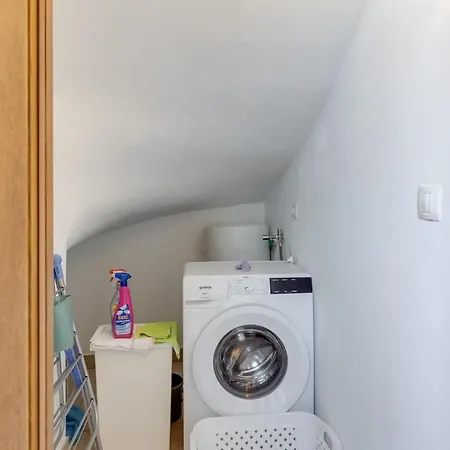 아파트 Dany With Balcony