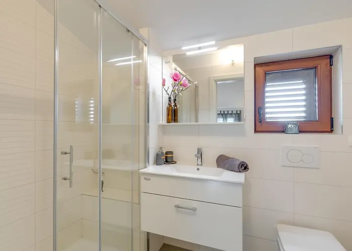 Apartman Dany With Balcony Dracevac